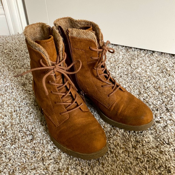 Target Shoes - SIZE 9 LACE UP FAUX SUEDE COMBAT BOOTIES